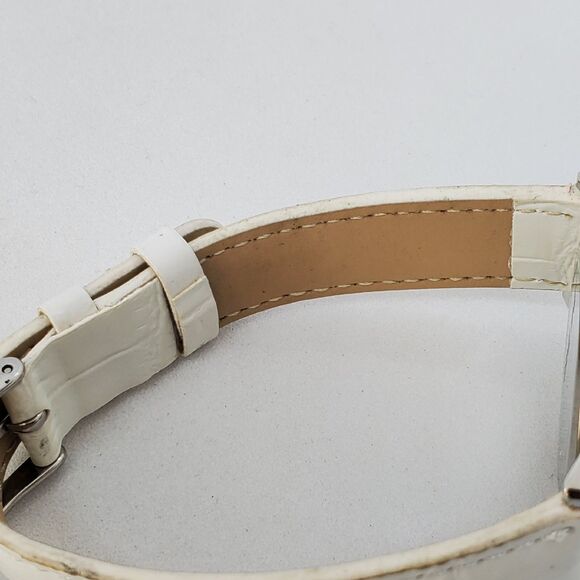 University of Wisconsin Badgers Women's Watch 34MM White Dial Bands New Battery - Picture 11 of 13